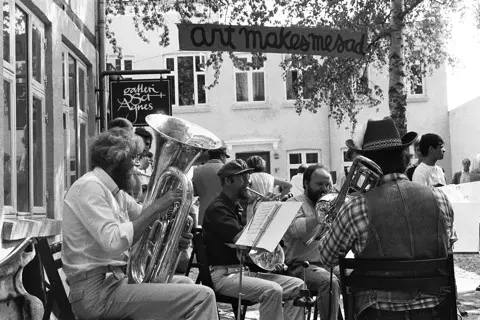 Photo: Berty Skuber, 1985

