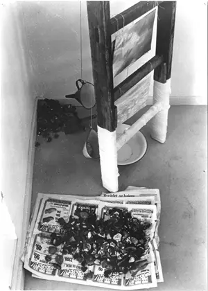100 Stones for George Maciunas by Geoffrey Hendricks (Photo: Kirsten Justesen, 1985)

